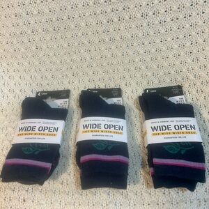 Women's wide open merino wool Black Casual Socks